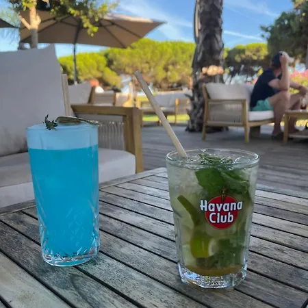 T3 Avec Piscine Et Acces Direct A La *