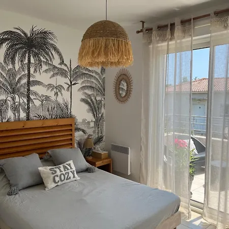 T3 Avec Piscine Et Acces Direct A La
